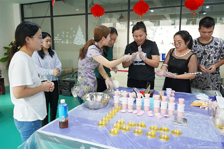 月圓中秋 · 集體慶生 | 溫馨九月，迎佳節(jié)，賀生辰，共團圓！